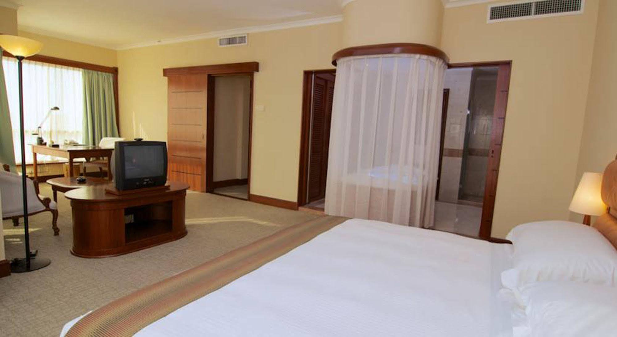 The Millen Penang, Autograph Collection Hotell George Town Exteriör bild A room at the hotel